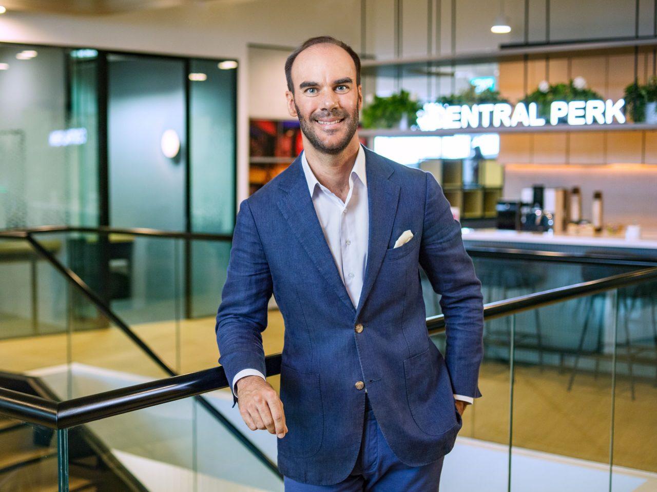 Corporate portrait photographer Singapore — Clement Schwebig, President Asia, Warner Bros. Discovery headshot