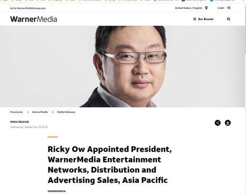Singapore professional studio portraits headshot photography by professional corporate photographer. Singapore corporate portrait photography_Tuckys photography_portrait_portrait_warnermedia-president-apac