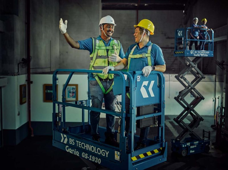 Scissors boom operator training course. Professional Industrial portrait photography for above the line marketing — industrial photographer singapore