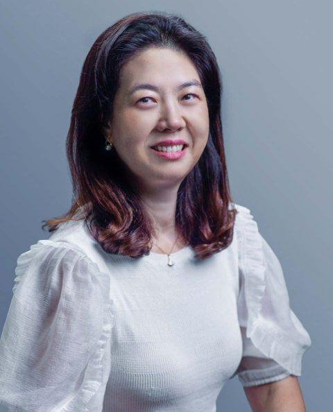 studio portrait photography for professional Corporate photography with corporate headshot photographer in Singapore