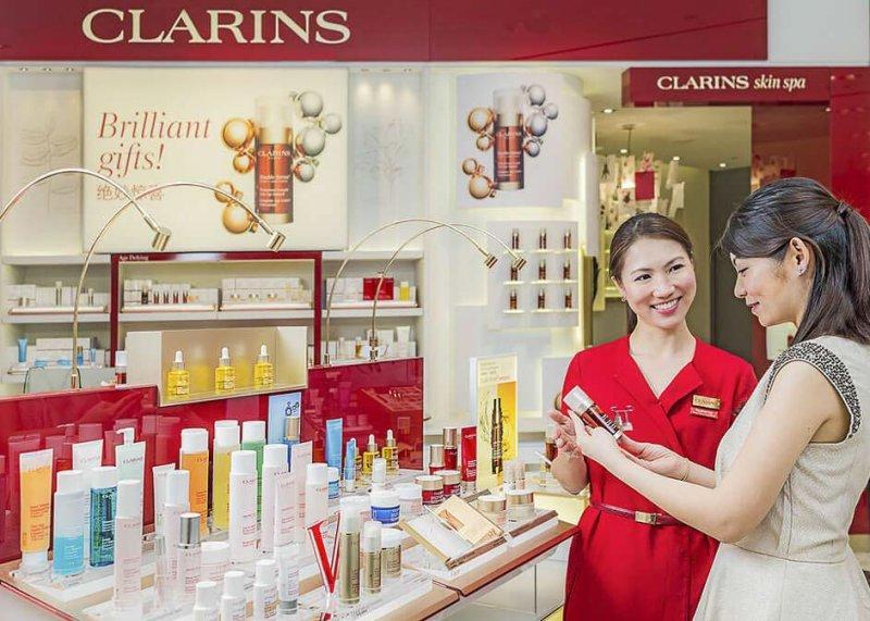 Advertising portrait 3 Beauty product and services by Clarins, lifestyle commercial portrait photography. Advertisement for in store spa promotion, commercial photography