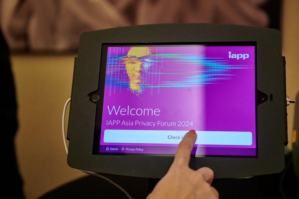 Corporae events photographer captures the mood, the interactions and the excitement during an international conference by IAPP Asia Provacuy forum at the Marina bay sands conference room in Singapore
